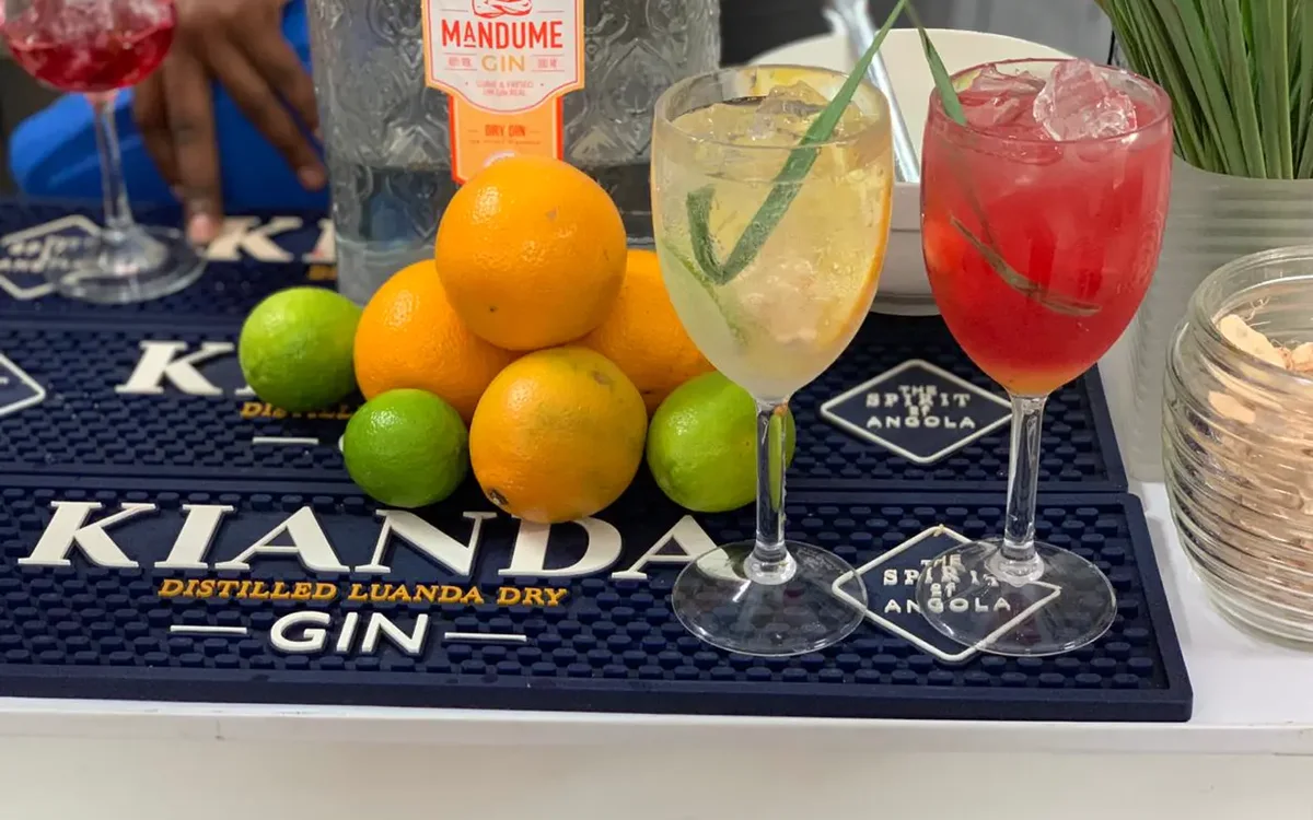 Cocktails preparados pelo Bevande Spot